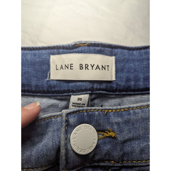 Lane Bryant Mid Rise Boyfriend Midi Shorts Women's Size 20 Denim Stars Print - Picture 5 of 16